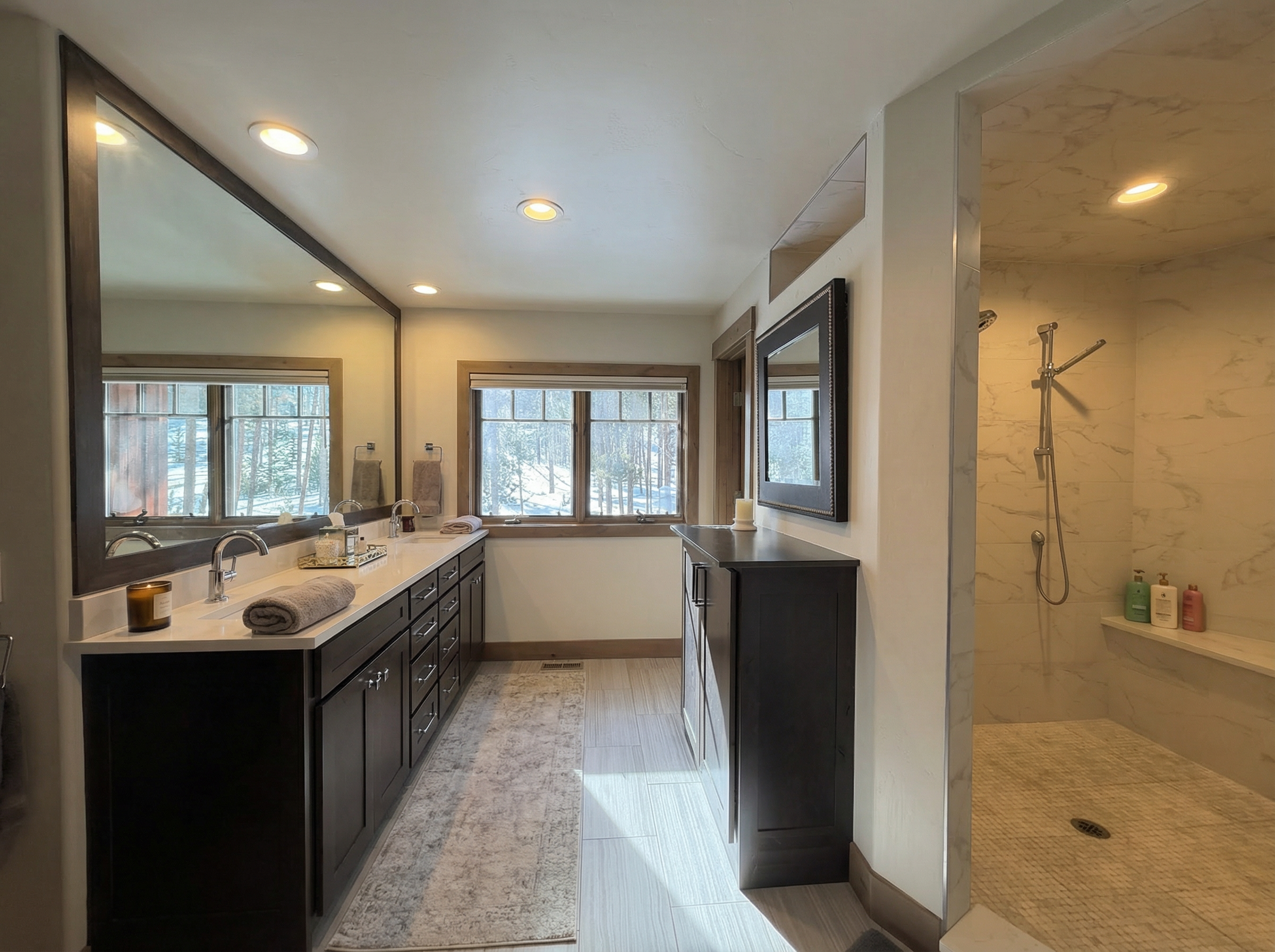 Secondary bathroom with modern fixtures